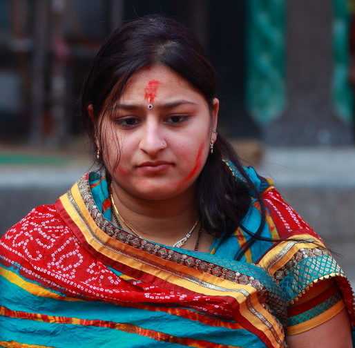 古典而妙曼 身披纱丽的尼泊尔女人风采